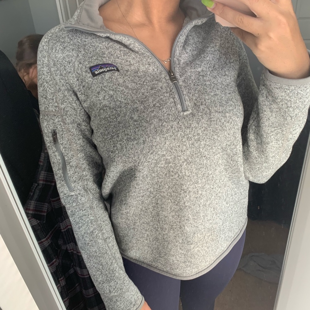 Gray Patagonia Quarterzip